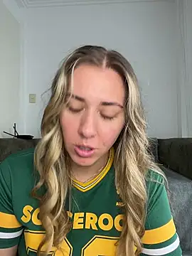 louiseberkeley online show from July 9, 1:19 am