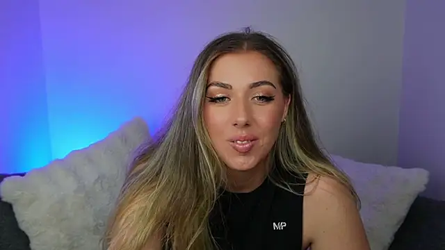 louiseberkeley online show from October 17, 11:24 am