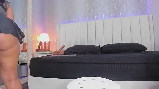 Mia-Medina online show from June 14, 1:22 pm