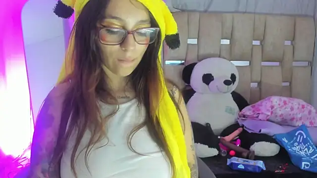 Snapshot of JulianaCarter chatting on October 4, 9:41 pm JulianaCarter online show from October 4, 9:41 pm