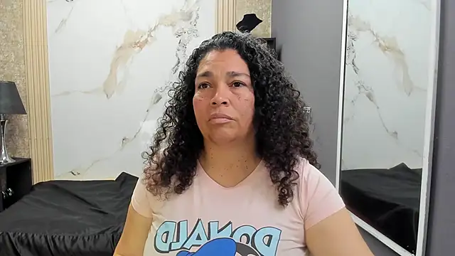 NinaBlazee online show from October 20, 6:22 pm