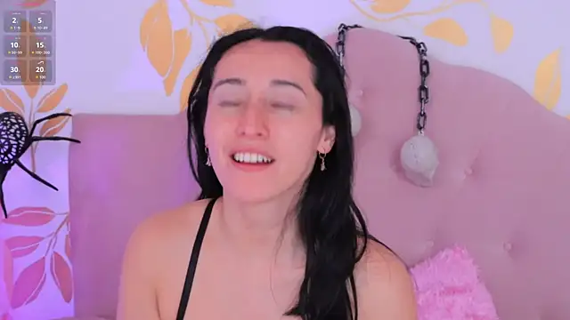 Ginevra esposito online show from October 29, 1:37 pm