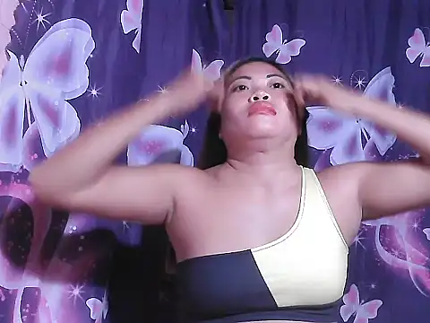 Hot Samantha4u online show from June 26, 8:32 pm