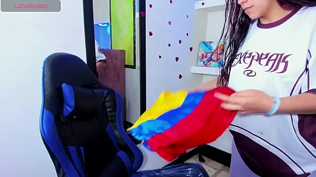 Raven Rouge  online show from July 24, 12:25 pm