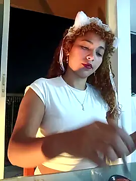 Vikyvoyeur online show from September 27, 11:56 pm