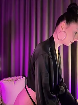 bigJuicyPussy online show from February 15, 1:32 pm