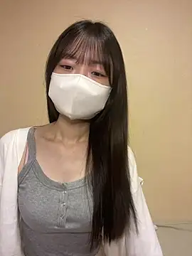 Snapshot of risa909 chatting on June 6, 12:06 am risa909 online show from June 6, 12:06 am