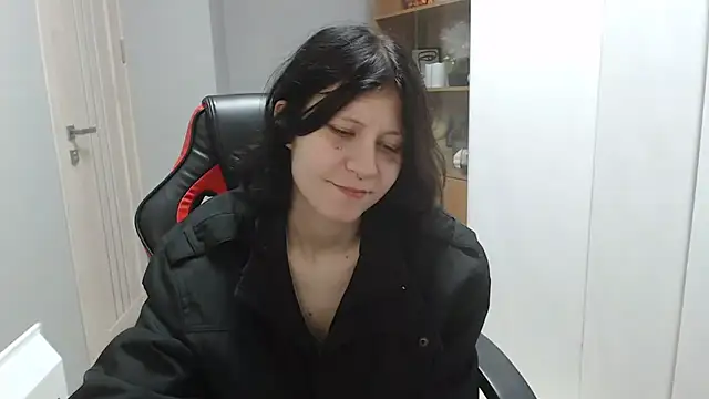 Snapshot of TinaQuiin chatting on October 1, 8:52 am TinaQuiin online show from October 1, 8:52 am