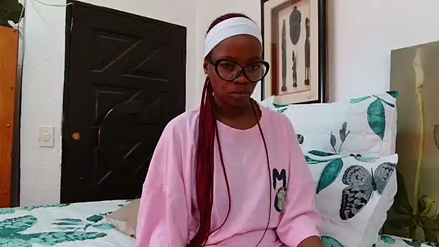 CandyNaynay online show from November 10, 7:14 am