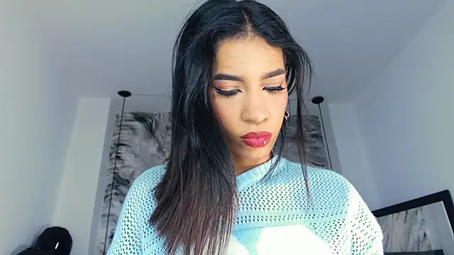 kitty collins  online show from August 3, 11:27 am