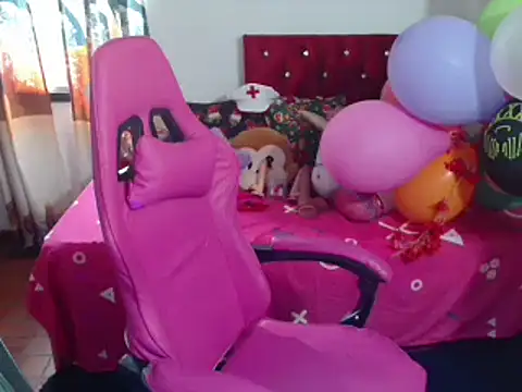 rous-kinky online show from November 15, 1:23 pm