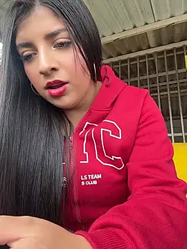 Isaa-Sweet online show from June 16, 3:57 pm