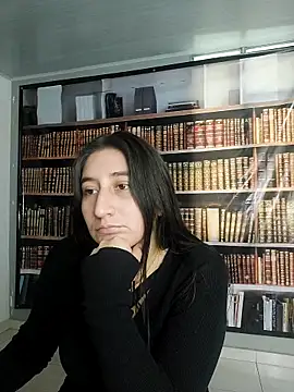 Snapshot of LunaBaby- chatting on October 16, 11:46 am LunaBaby- online show from October 16, 11:46 am