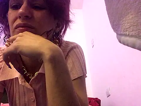 Snapshot of kendrafarq chatting on September 23, 7:06 am kendrafarq online show from September 23, 7:06 am