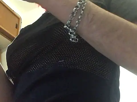 Snapshot of kendrafarq chatting on October 17, 8:56 pm kendrafarq online show from October 17, 8:56 pm