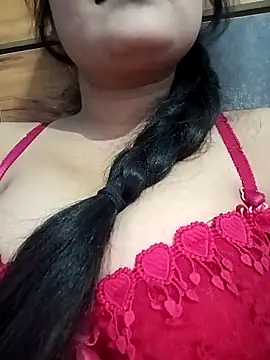 Hot-Soniya733 online show from May 12, 12:01 pm