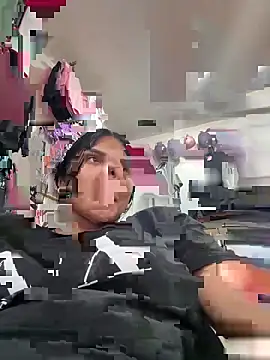 burbuja02 online show from April 22, 8:17 pm