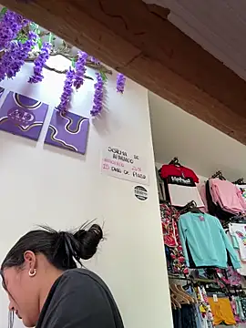 burbuja02 online show from April 9, 2:55 pm