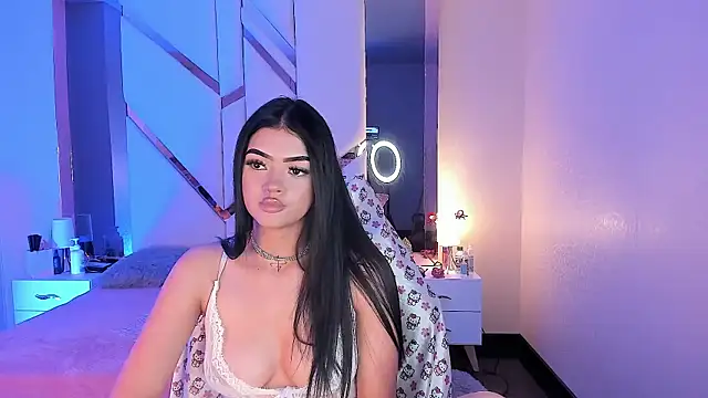 EmmaStonns online show from November 29, 8:13 pm