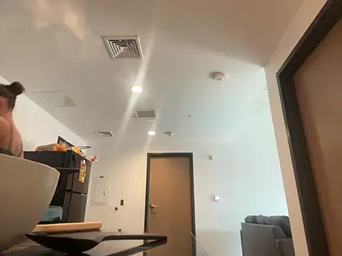 luvrgrllani online show from October 4, 5:50 pm