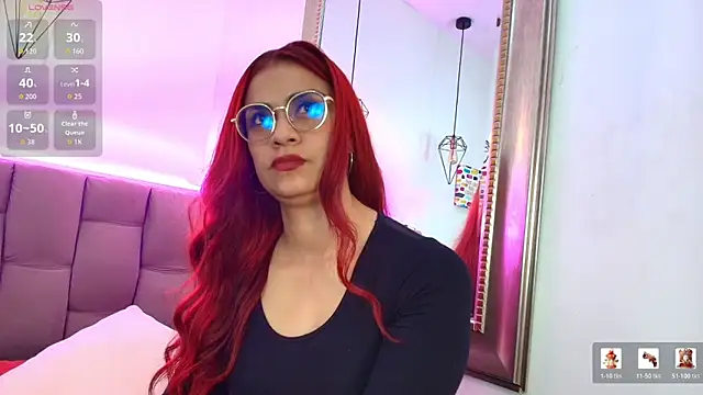 tiiny emilly online show from March 18, 8:14 pm