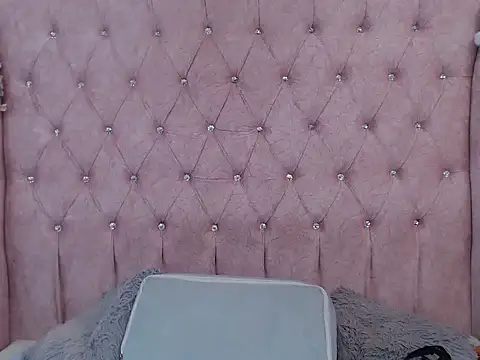 Snapshot of Jessica_Carter_01 chatting on October 7, 6:56 pm Jessica Carter 01 online show from October 7, 6:56 pm