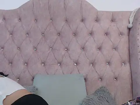 Snapshot of Jessica_Carter_01 chatting on October 3, 5:18 pm Jessica Carter 01 online show from October 3, 5:18 pm