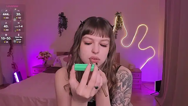 Lisa Blossom online show from March 16, 6:06 am