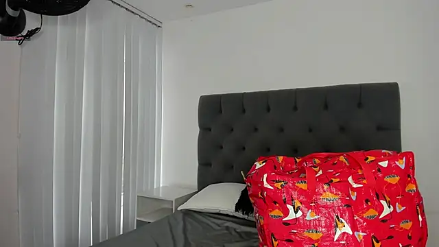 VictoriaParkeer online show from May 2, 11:46 am