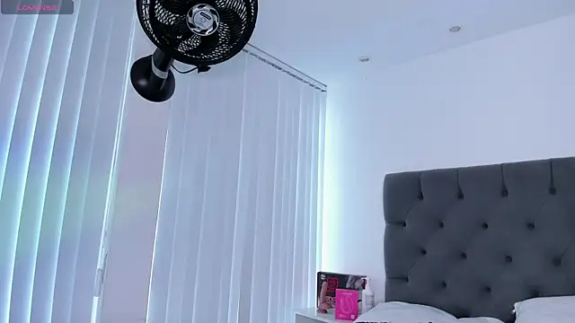 VictoriaParkeer online show from January 10, 12:10 pm