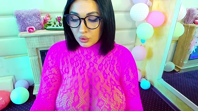 boobzilla  online show from April 29, 5:10 am