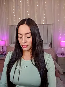 AriadnaTaylor online show from June 19, 4:32 pm