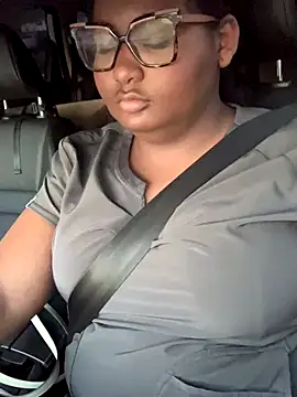 PoppyLuxe online show from November 18, 10:22 pm