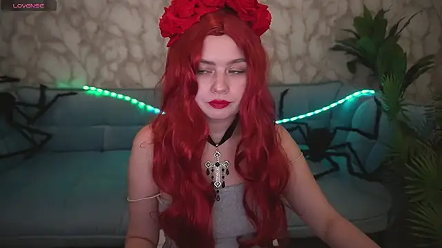 RedDoll  online show from October 29, 7:38 pm