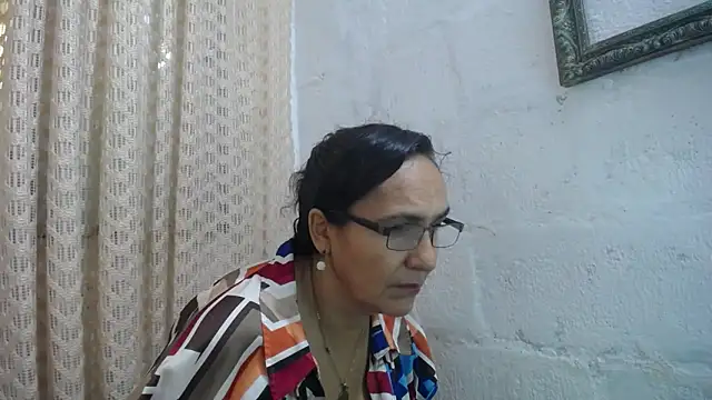 gabbyparker  online show from June 16, 12:39 pm
