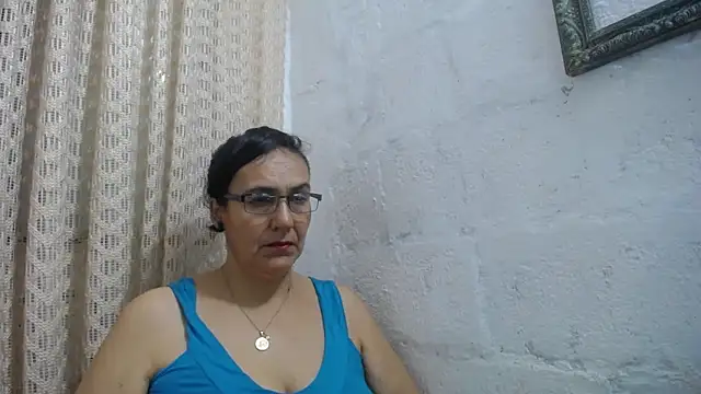gabbyparker  online show from June 6, 7:36 am