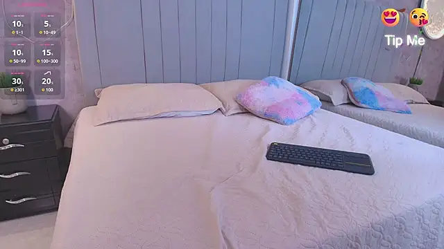 karla-ruiz online show from December 5, 7:26 pm