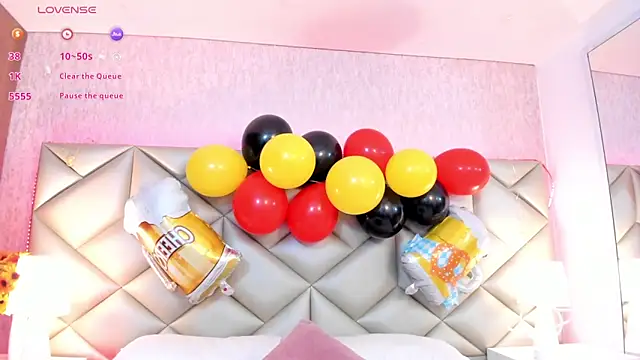 dafnne hall online show from September 25, 4:55 am