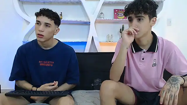 THREE GUYS HOT online show from November 20, 7:37 pm