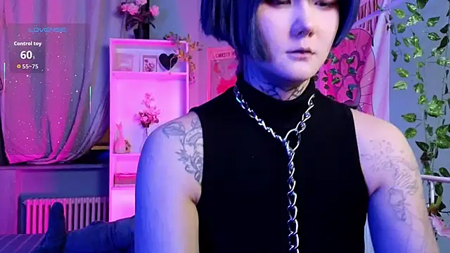 GothXRaven online show from November 30, 4:22 pm