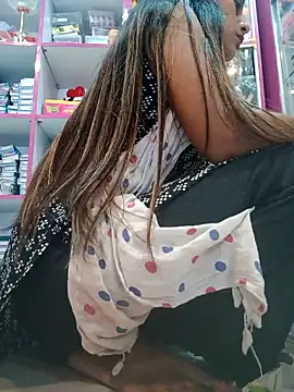 hotshreya69 online show from November 1, 7:23 am