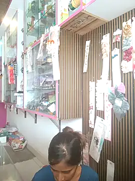 hotshreya69 online show from October 14, 8:39 am