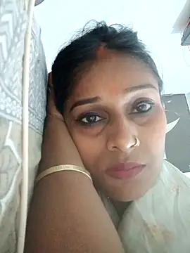 hotshreya69 online show from October 26, 5:08 pm