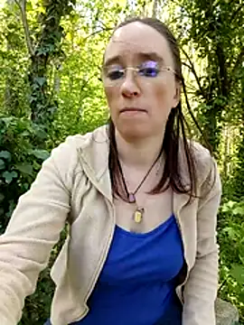 Sophierob1 online show from April 23, 10:55 am