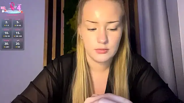 PandaFluff online show from November 17, 5:57 pm