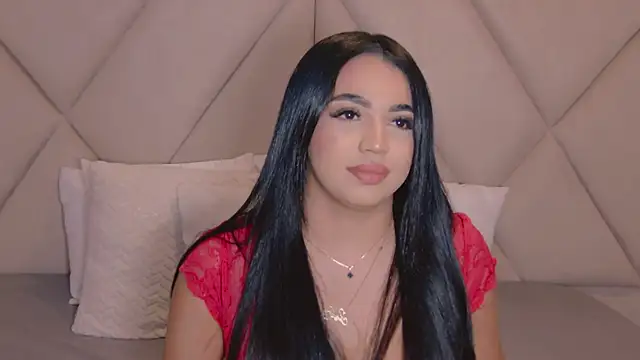 CharlotteeBrownn online show from April 24, 1:30 am