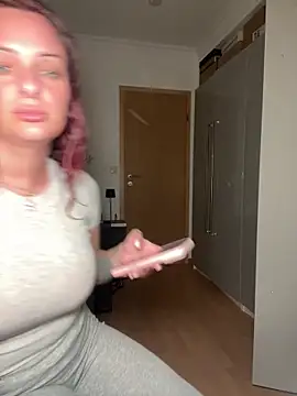 OliviaaFischer online show from February 14, 6:32 pm