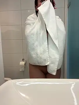OliviaaFischer online show from June 7, 4:03 pm