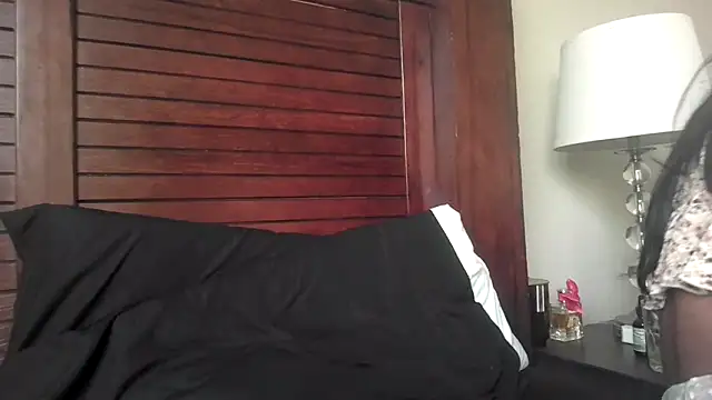 Snapshot of Marlowlovee chatting on October 5, 12:48 am Marlowlovee online show from October 5, 12:48 am