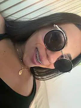 LilybethGray online show from May 1, 8:56 pm